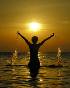 woman_rising in light