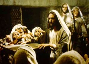 Jesus against the crowd